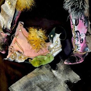 Leather fur clutch..